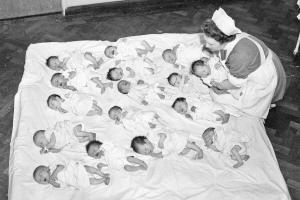 Nurse with newborn babies